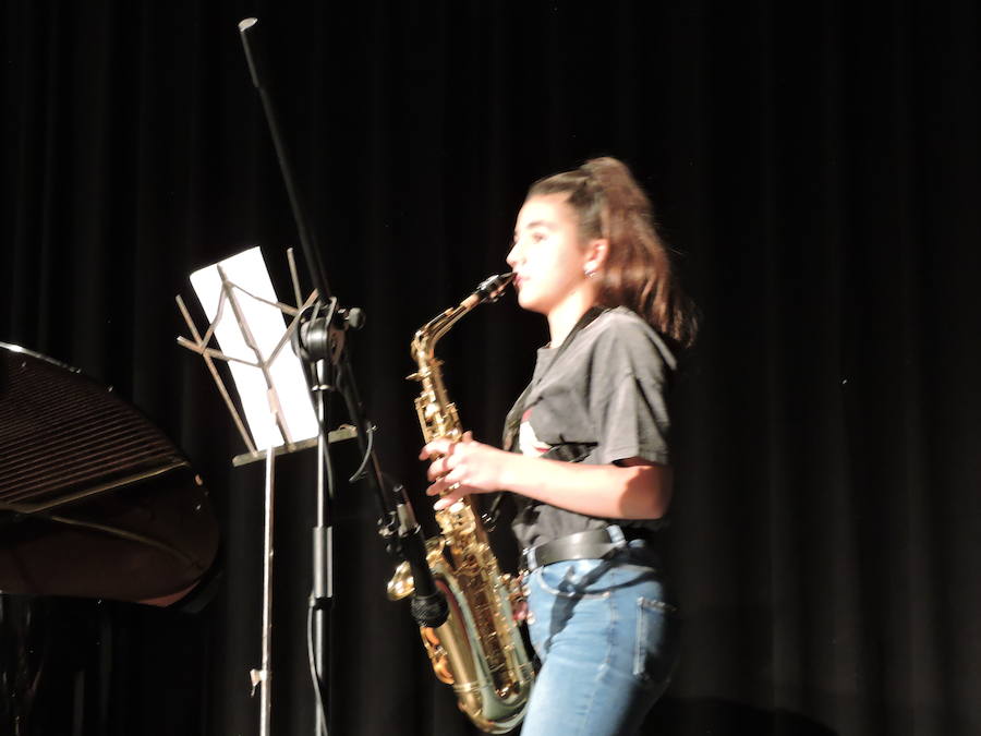 Fotos: 70 Fotos del concierto de fin de curso de la escuela de música de Fregenal