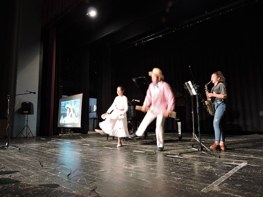 Fotos: 70 Fotos del concierto de fin de curso de la escuela de música de Fregenal