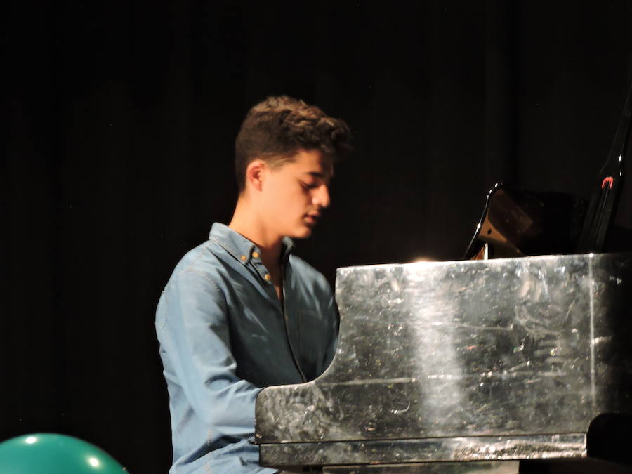 Fotos: 70 Fotos del concierto de fin de curso de la escuela de música de Fregenal