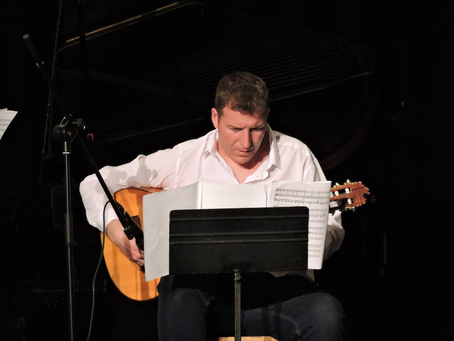 Fotos: 70 Fotos del concierto de fin de curso de la escuela de música de Fregenal