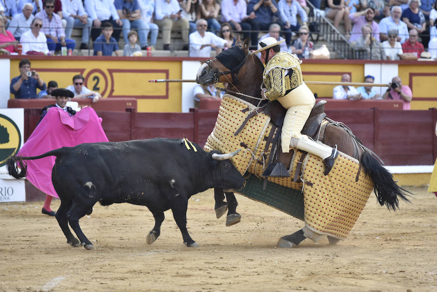 El de Villafranco cuaja una gran faena ante el cuarto de la tarde de Victoriano del Río, noble hasta la extenuación y que se empleó bien con el caballo