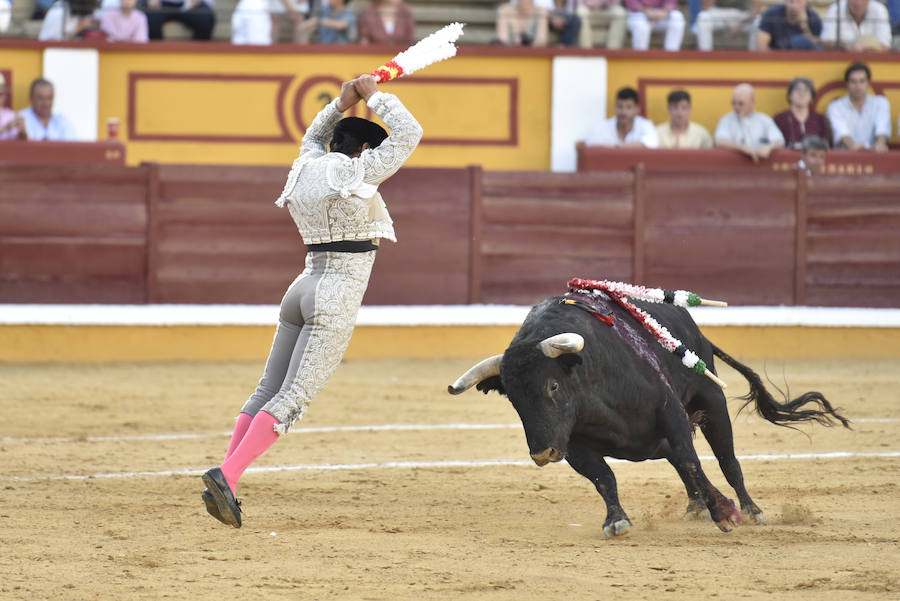El de Villafranco cuaja una gran faena ante el cuarto de la tarde de Victoriano del Río, noble hasta la extenuación y que se empleó bien con el caballo