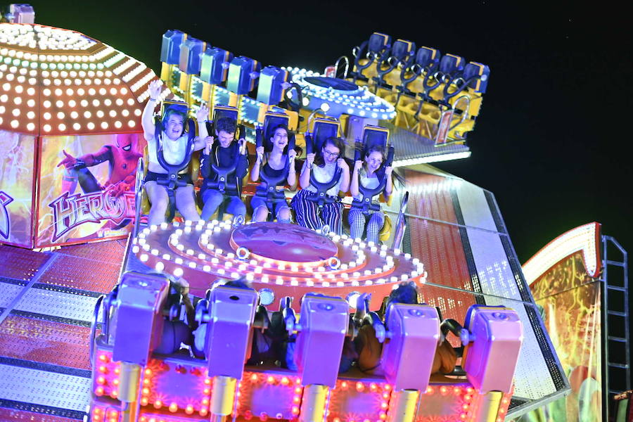 Hubo colas para entrar en las casetas del ferial de madrugada