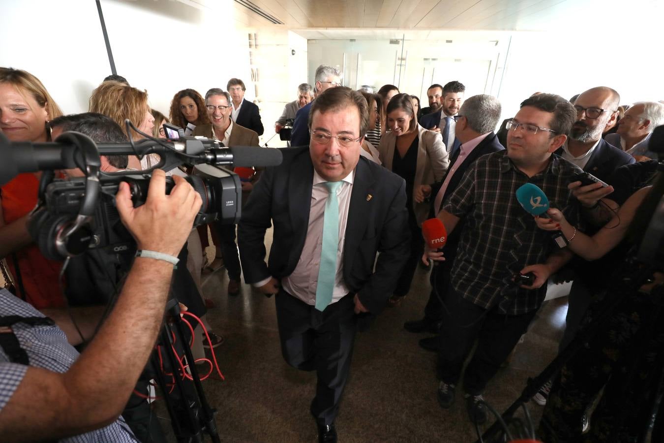 Fotos: Vara ya es presidente con los únicos votos en contra del PP