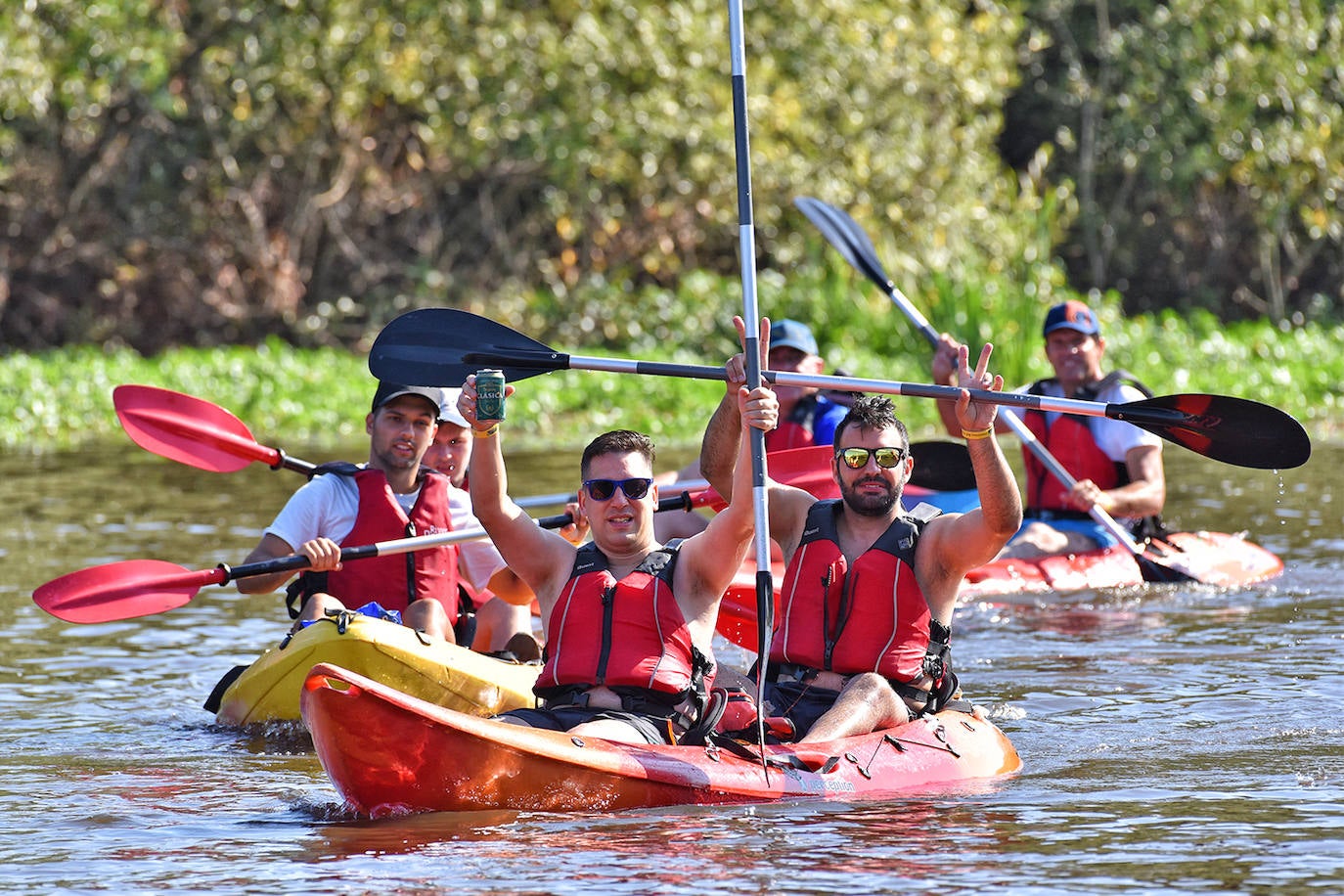 Coria ha acogido este domingo 4 de agosto el duodécimo descenso del río Alagón 'Puente de la Macarrona-Puente de Hierro', un evento que aúna deporte, turismo y naturaleza, y con el que el Ayuntamiento de la localidad pretende reivindicar un río más limpio y cuidado.