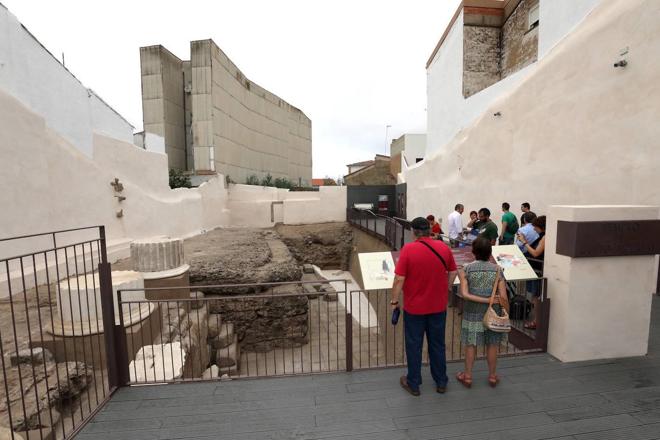 Inaguración de la adecuación del Templo de Culto Imperial de la calle Holguín en Mérida.