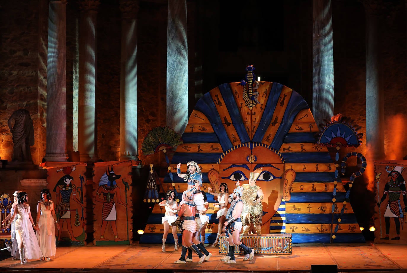 Fotos: Egipto conquista el Teatro Romano