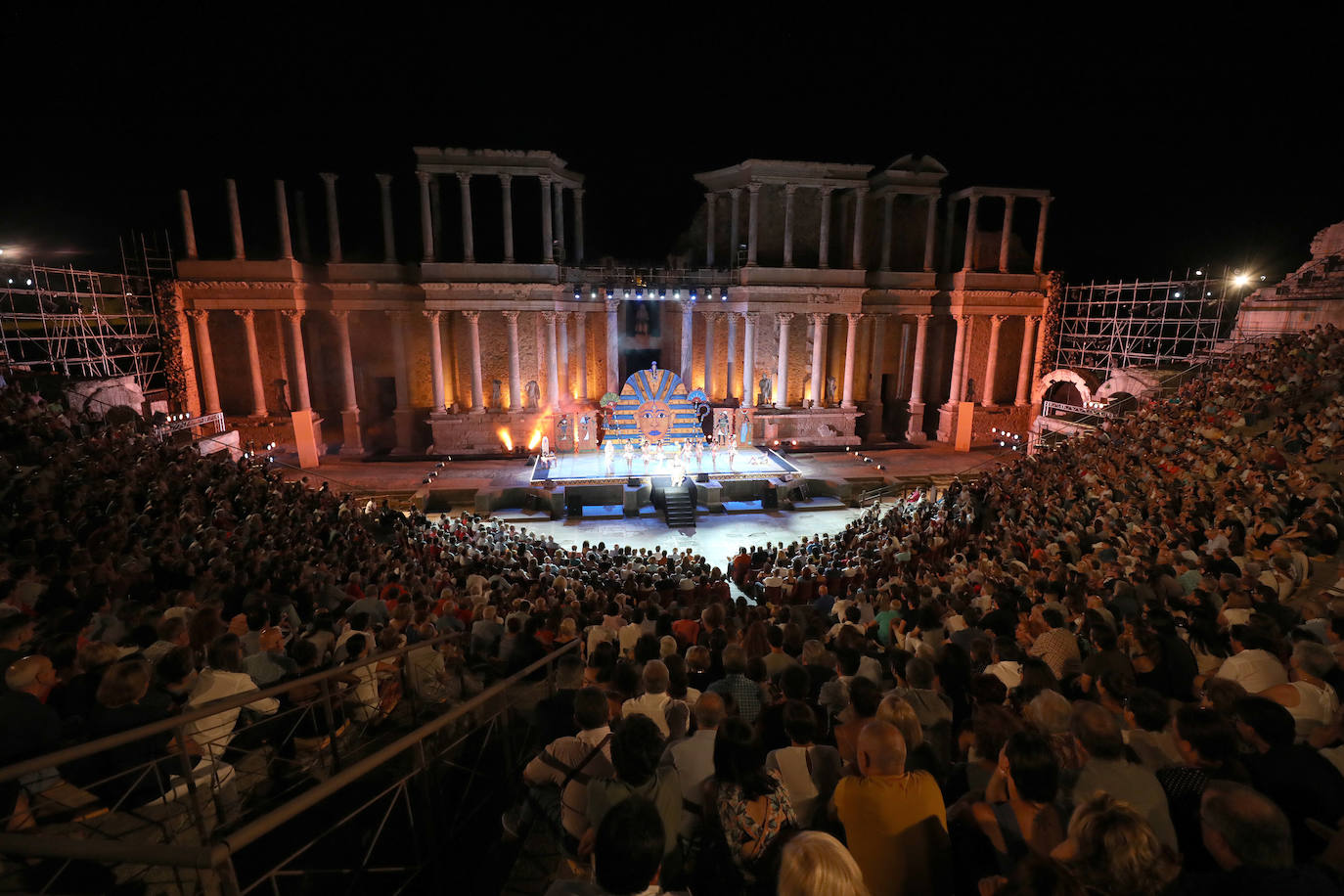 Fotos: Egipto conquista el Teatro Romano