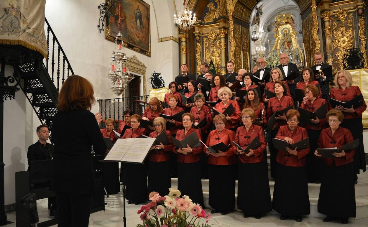Ve la luz la revista conmemorativa de los 50 años de la fundación de la Coral Frexnense