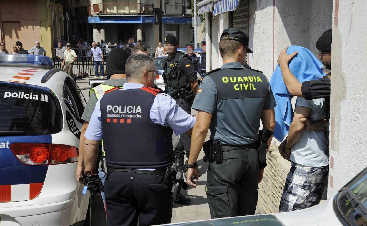 Traslado de los detenidos en Ripoll. 