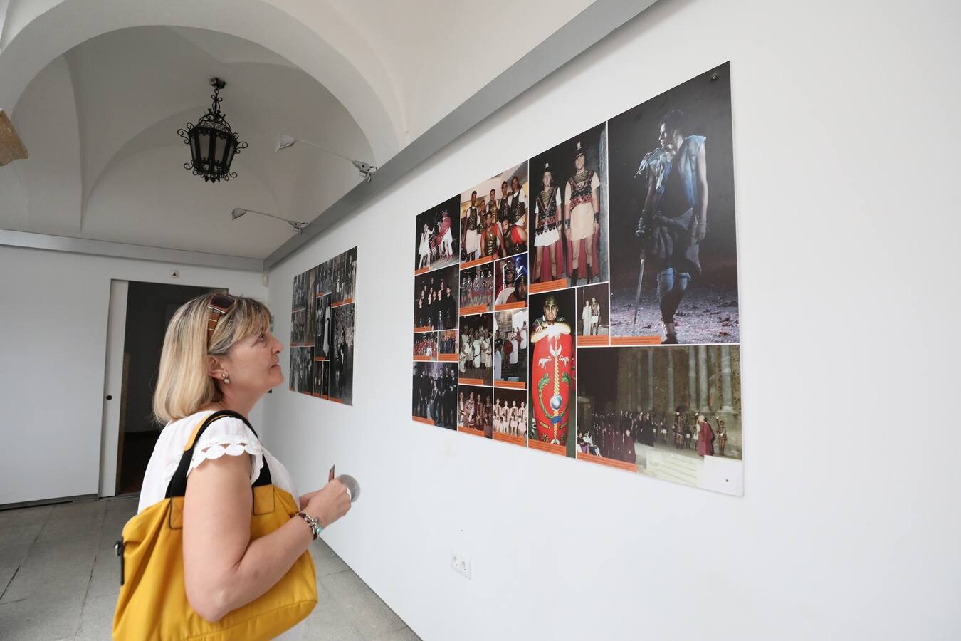 Fotos: Exposición que rinde homenaje a los figurantes del Festival de Mérida