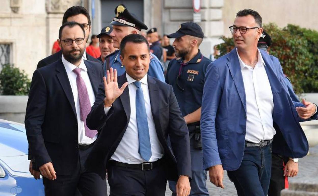 El líder de M5S, Luigi Di Maio, antes de la reunión con el presidente italiano, Sergio Mattarella.