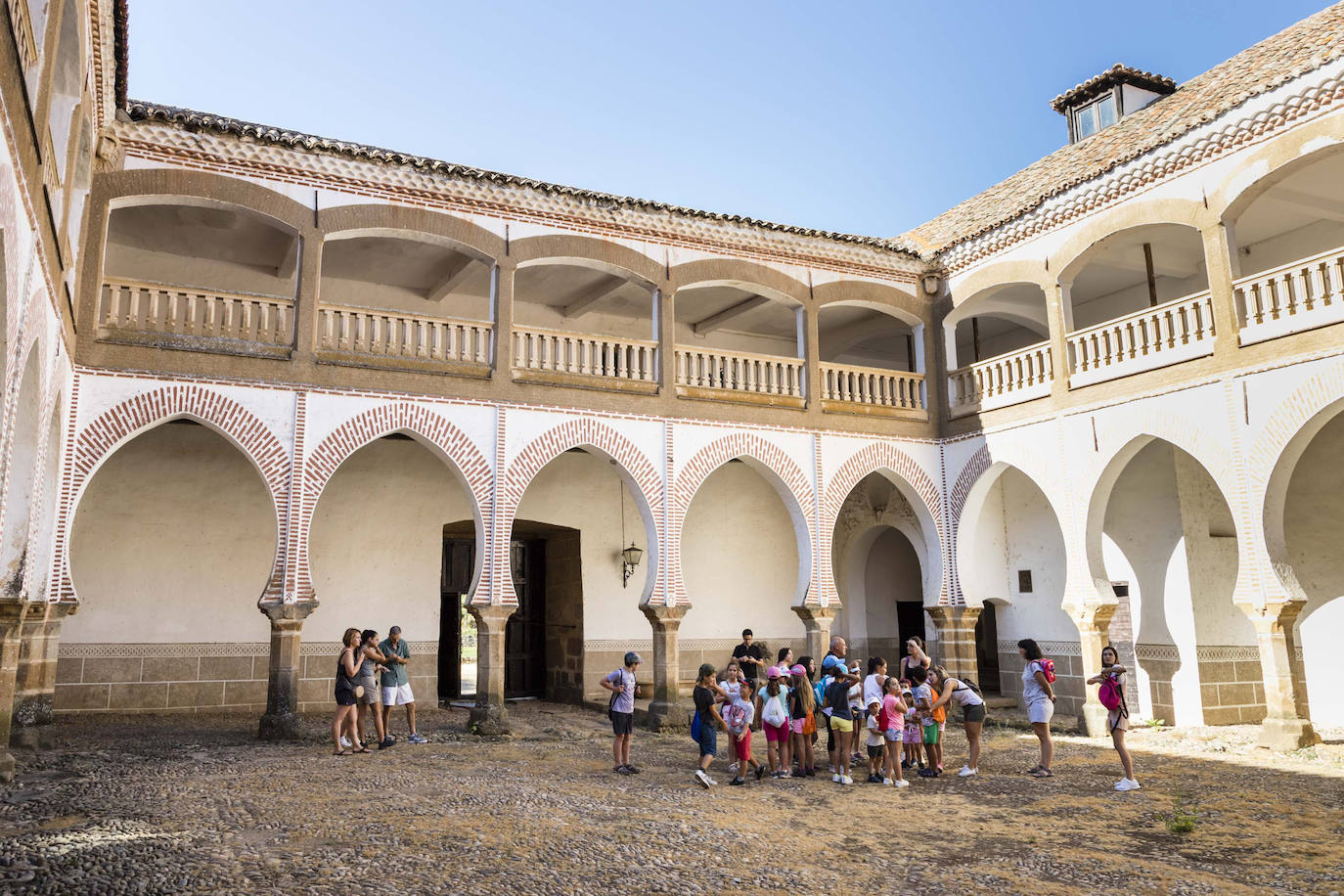 Fotos: Rincones con encanto: Abadía, una joya maltratada