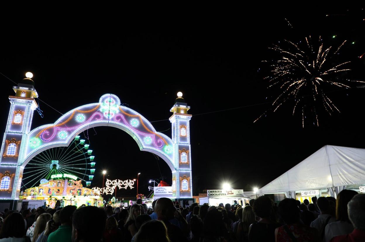 Con el encendido comienza la Feria de Don Benito 