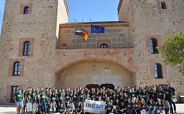 Bienvenida a los estudiantes extranjeros de la UEx | Hoy