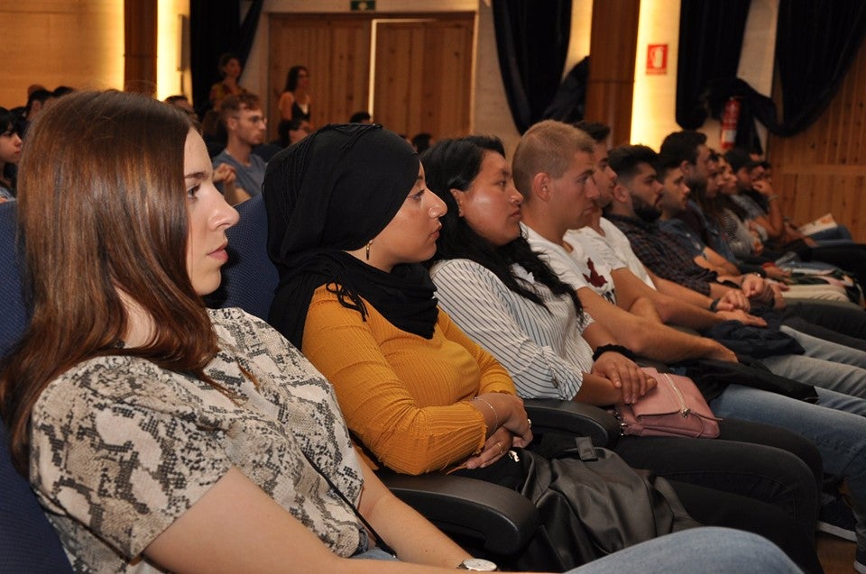 La mayoría de los alumnos foráneos que inician el Curso en la Universidad de Extremadura proceden de Italia, Francia, Alemania, Turquía, México, Colombia y Argentina