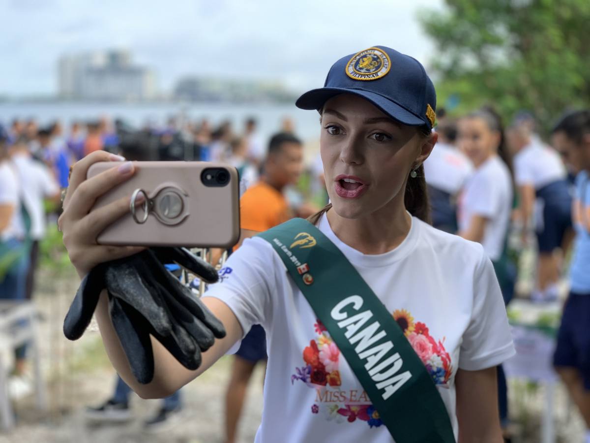 Fotos: Las candidatas de Miss Mundo participan en la limpieza costera en Filipinas