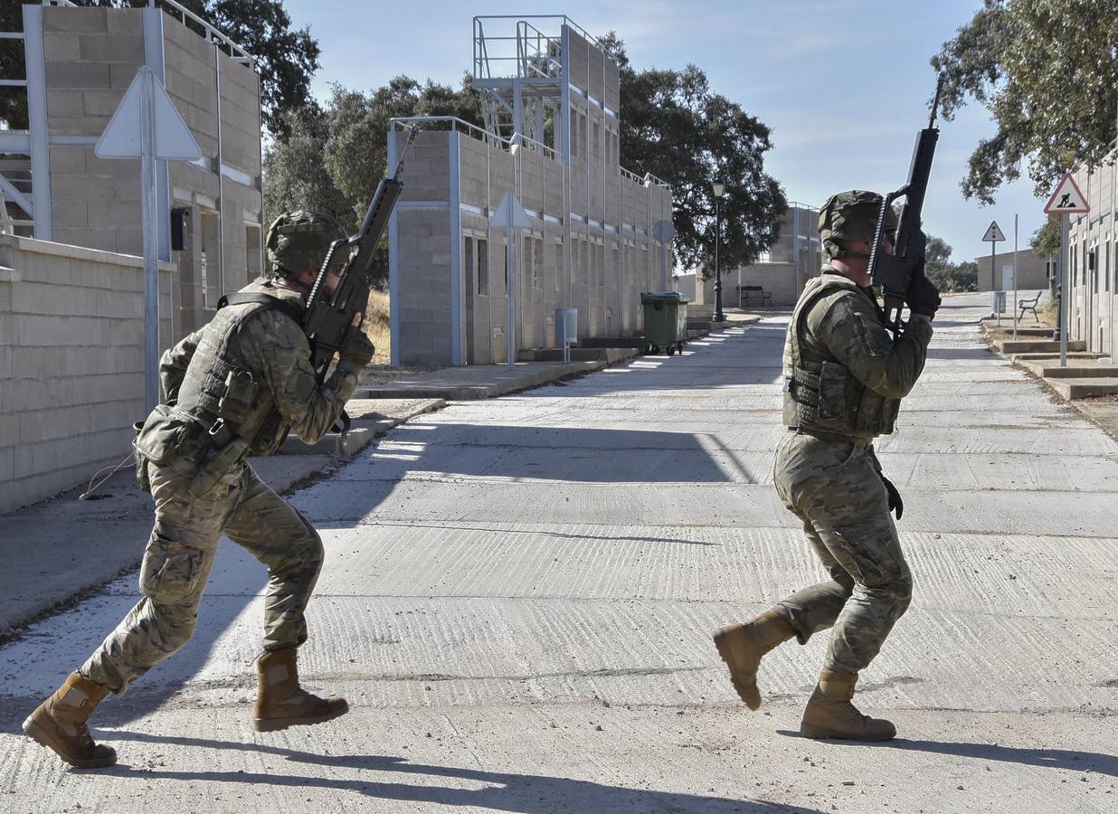 Fotos: 150 militares extremeños comienzan en noviembre su misión en Irak