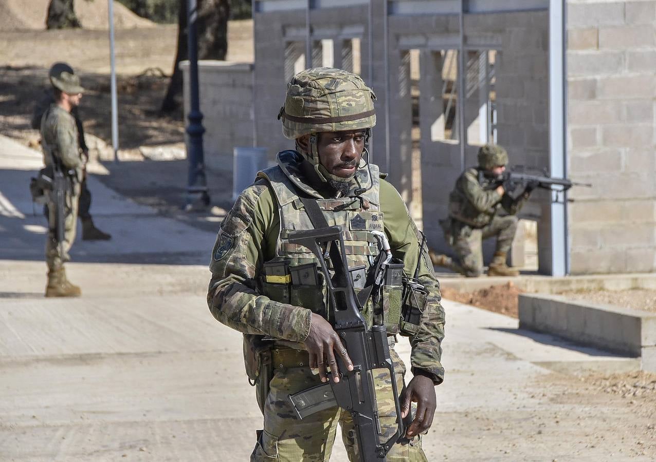 Fotos: 150 militares extremeños comienzan en noviembre su misión en Irak