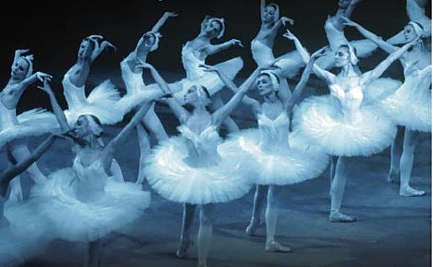 'El lago de los cisnes' llegará al Palacio de Congresos de Plasencia el 12 de octubre