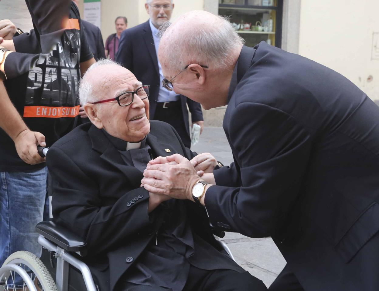 Los obispos en la concatedral de Santa María de Mérida. A la izquierda, monseñor Montero. :: j. m. romero