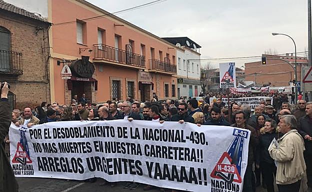 Una concentración anterior para pedir el desdoblamiento de la N-430 en autovía.:: 