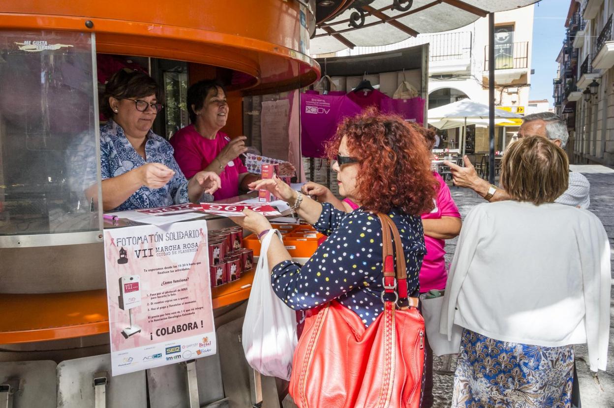 Dorsales para la Marcha Rosa del sábado