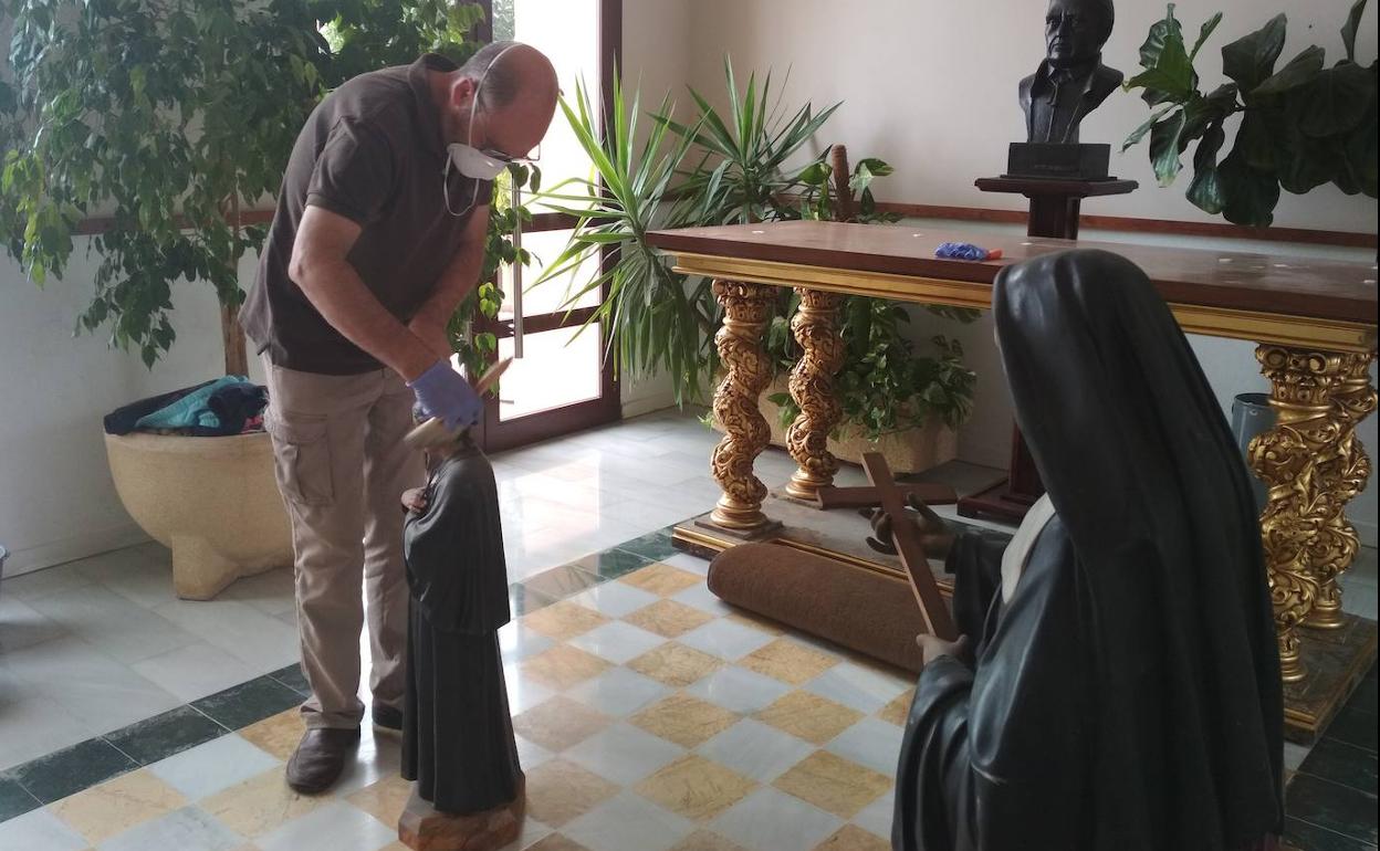 Técnicos de la Junta evalúan los efectos del fuego en la parroquia de Cabeza del Buey