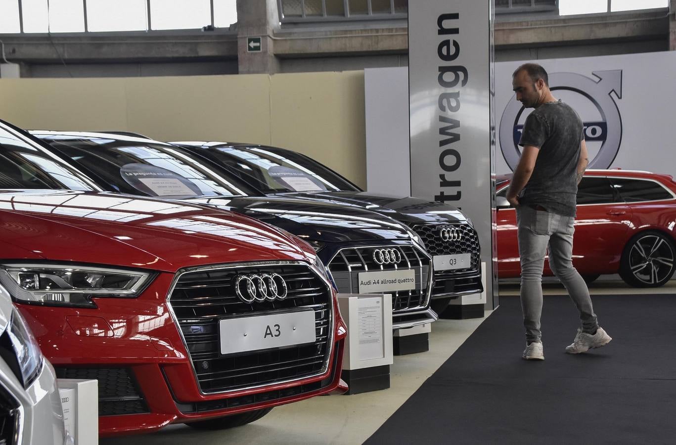 Fotos: El VIII Salón del Automóvil de Badajoz espera a 20.000 visitantes