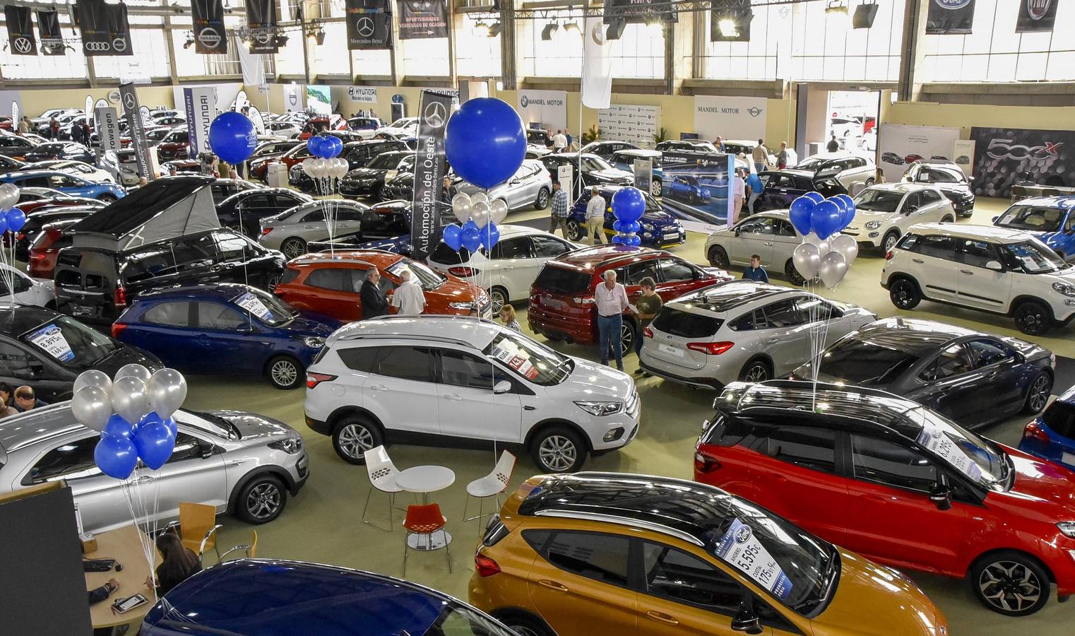 Fotos: El VIII Salón del Automóvil de Badajoz espera a 20.000 visitantes