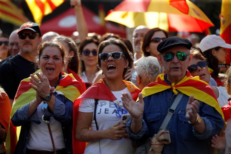 Fotos: Masiva marcha en Barcelona por la unidad de España