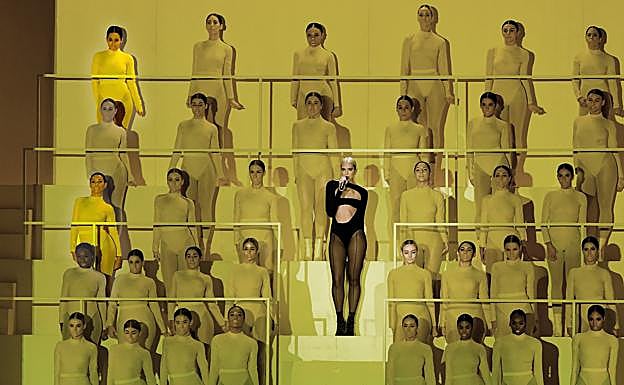 Patricia, arriba a la izquierda, y Cynthia, la tercera.: E.P. / HOY