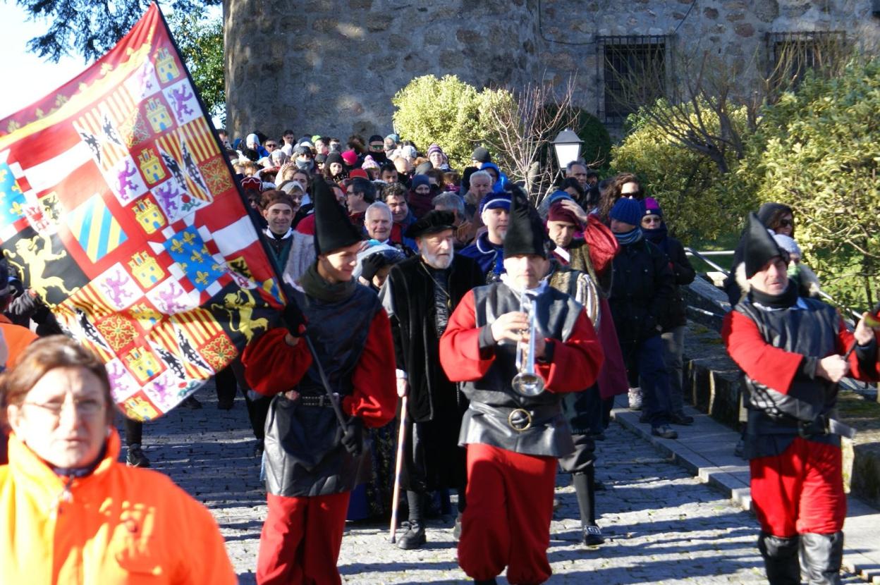 Salida del monarca del castillo de Jarandilla. :: e.g.r.