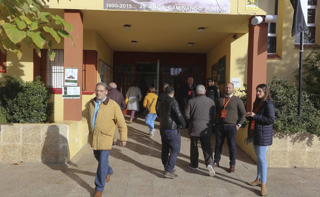 Los colegios, como este de Mérida, se han constituido con total normalidad