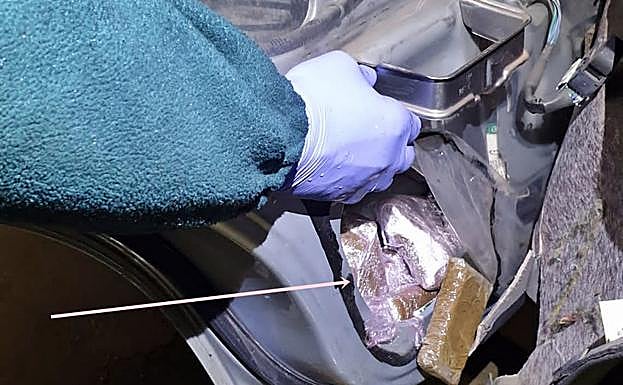 Droga oculta en un doble fondo:: HOY