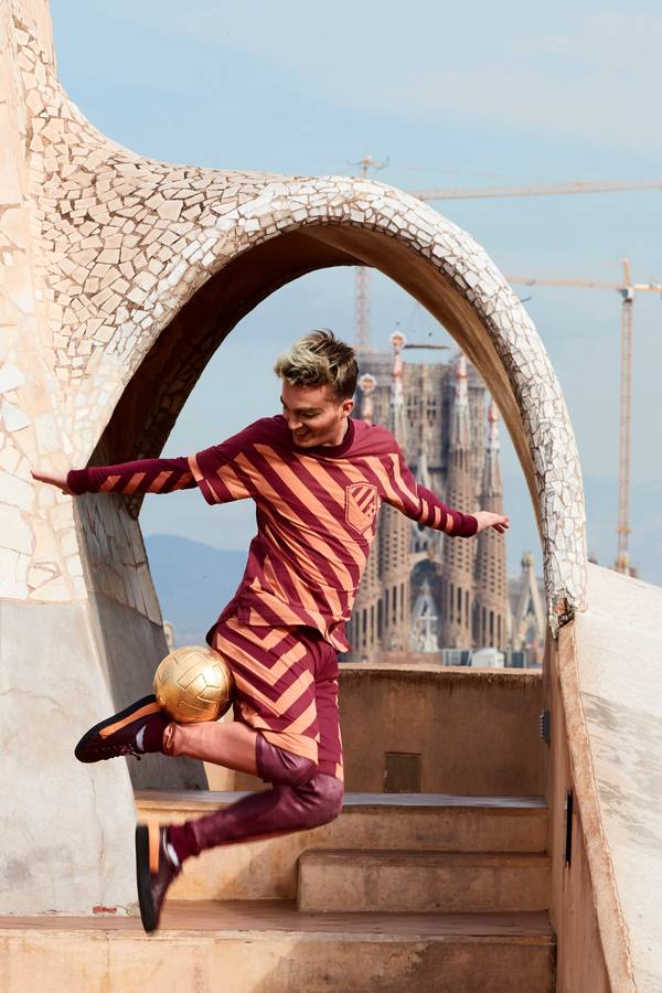 Fotos: El Cirque du Soleil desembarca en La Pedrera