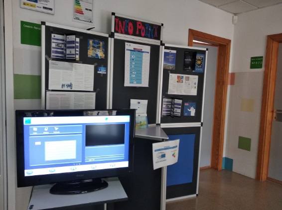 Info Point, punto de información sobre la Unión Europea, en el centro educativo de Ceclavín. 
