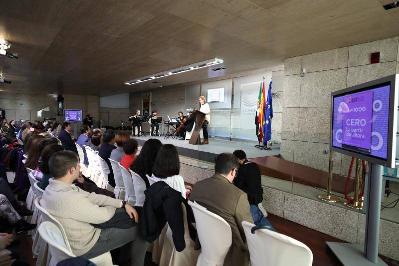 Extremadura ha invitado este lunes a combatir la violencia de género como una «cuestión de Estado» y ha recalcado que no es tiempo «de miedos ni de pasos atrás».