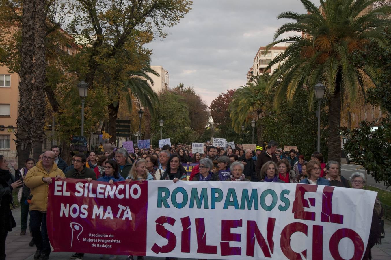 Manifestación contra la violencia de género en Badajoz