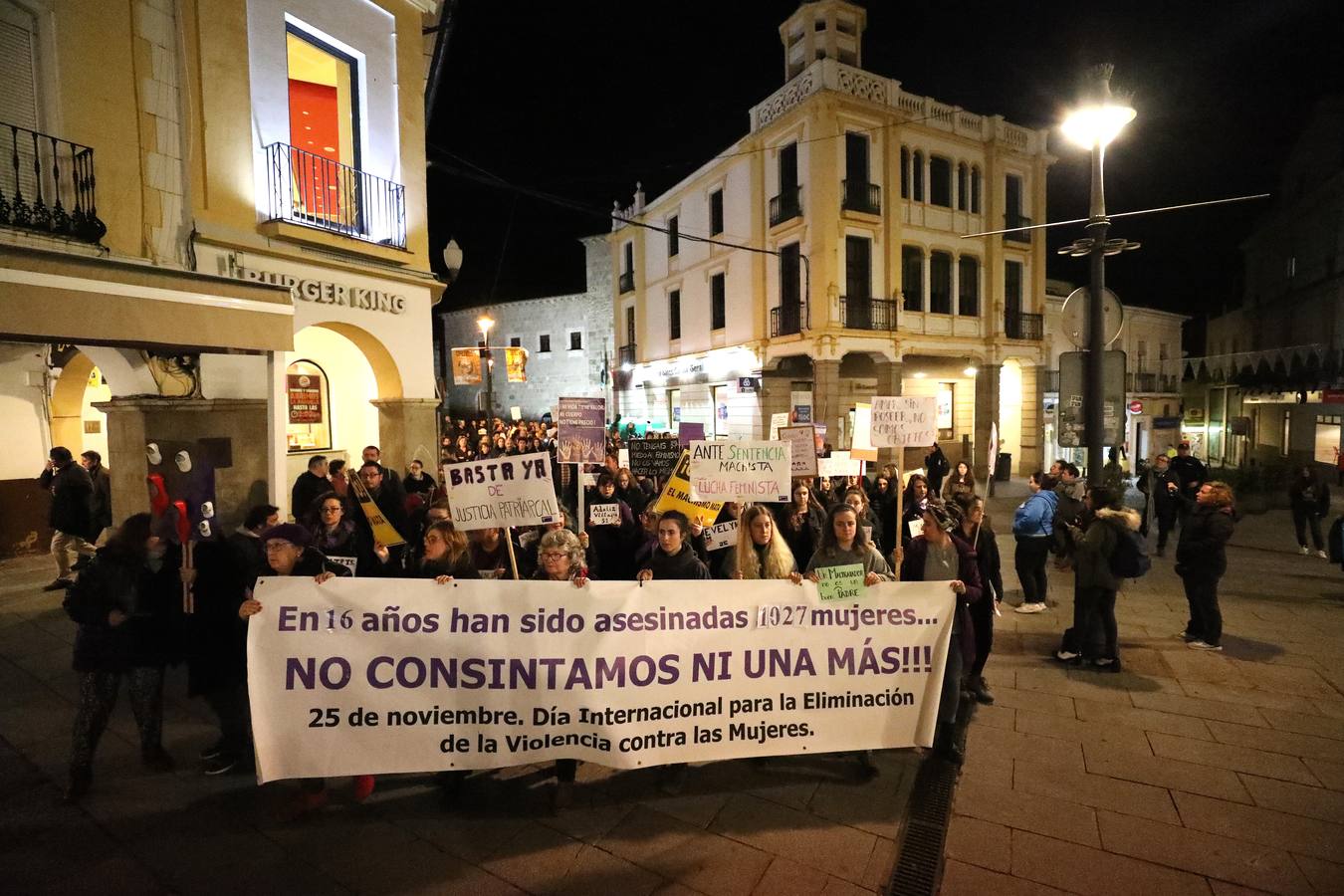 Manifestación contra la violencia de género en Mérida