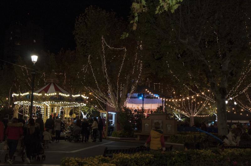 El Mercado Navideño del Paseo de San Francisco y la Nochevieja infantil en horario matinal y la nocturna con las 'uvas de la suerte' y una disco-móvil son los principales atractivos del programa de la Navidad 2019. 