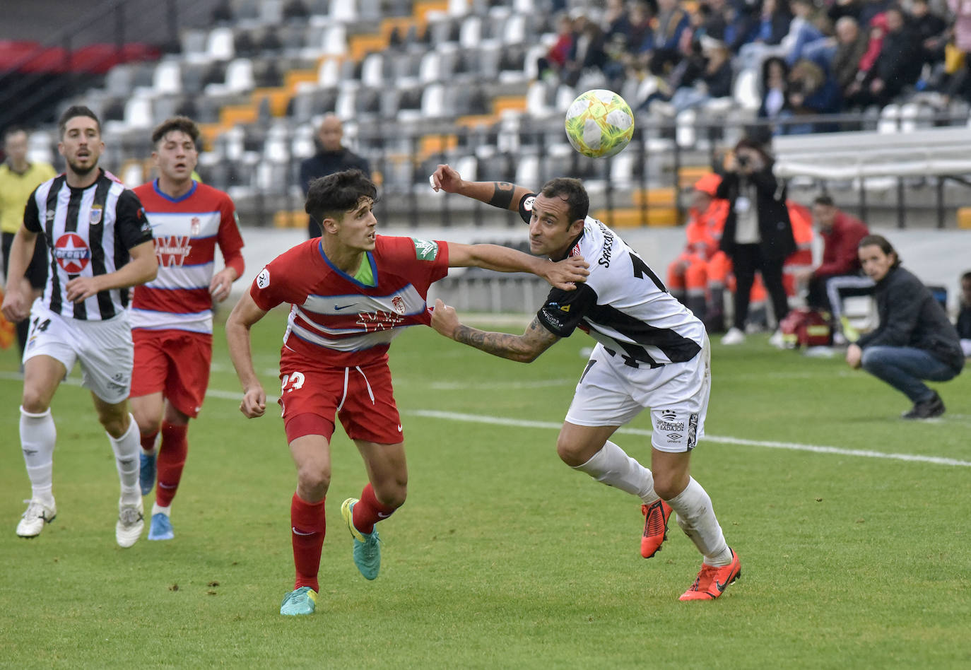 Fotos: El partido Badajoz 4 - 0 Granada B, en imágenes