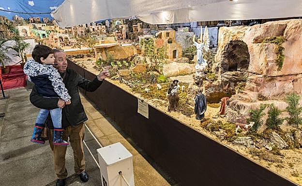 Belén cofrade en Santo Domingo.