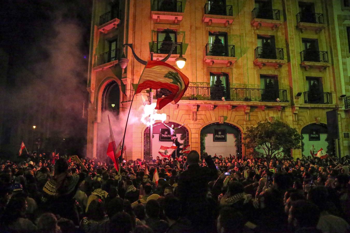 Fotos: Enfrentamientos entre policías y manifestantes en Beirut