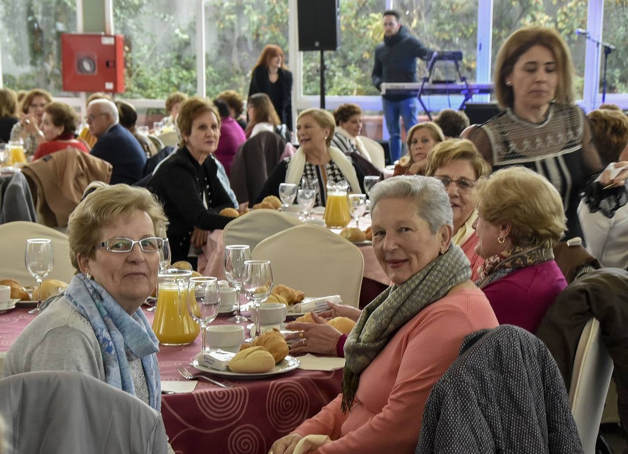 Fotos: Desayuno Navideño de Mayores en el Hotel Río