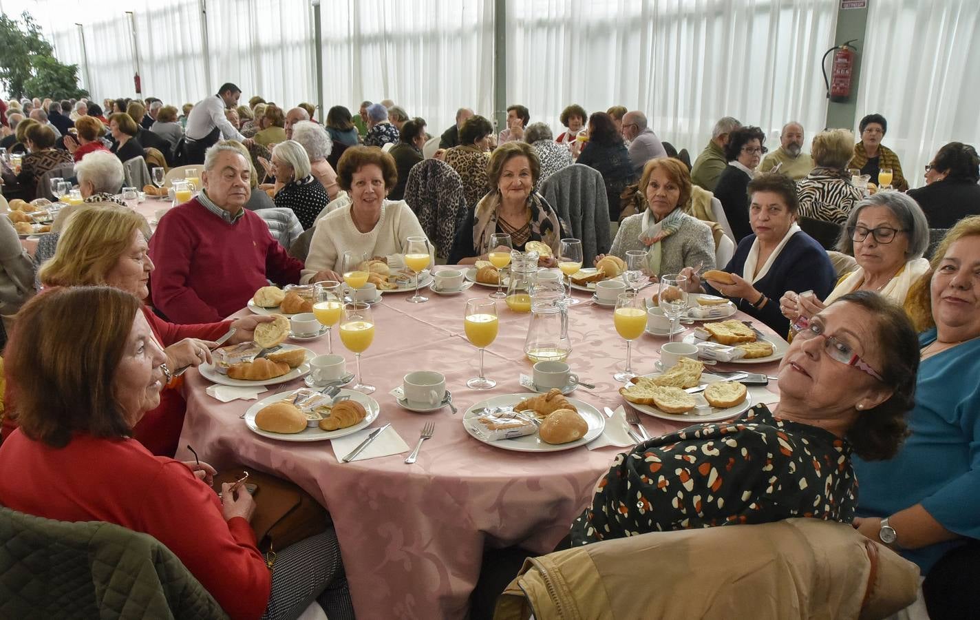 Fotos: Desayuno Navideño de Mayores en el Hotel Río