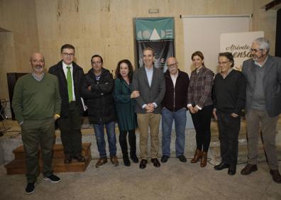 Imagen secundaria 1 - Música al fresco y un calendario muy animal