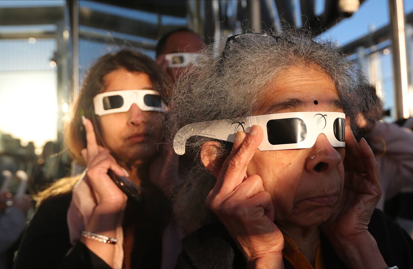 Fotos: Eclipse solar en los Emiratos Arabes Unidos