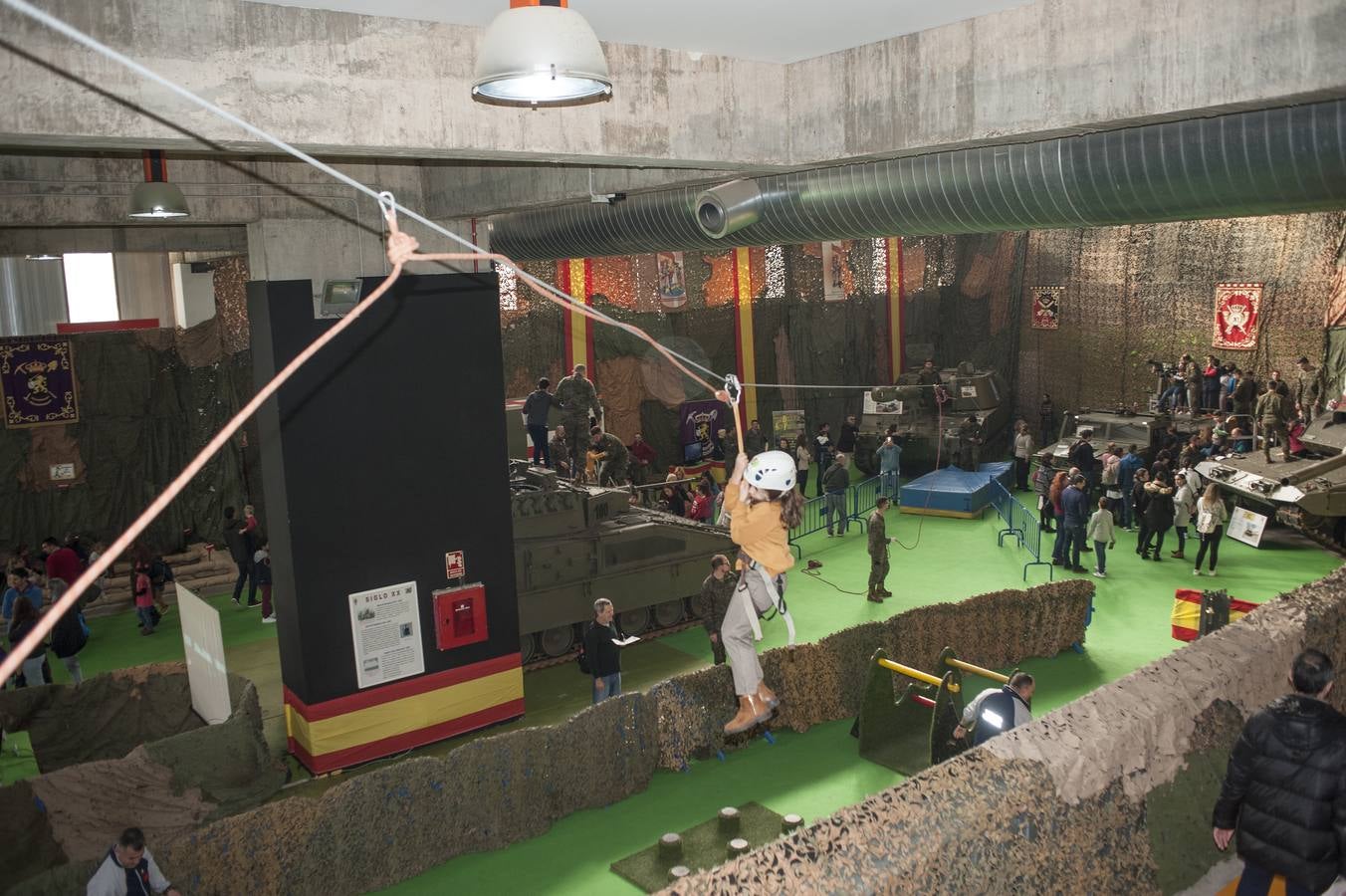 Fotos: La feria de la juventud Iberocio de Badajoz llega con novedades como un área de voluntariado o un pasaje del terror