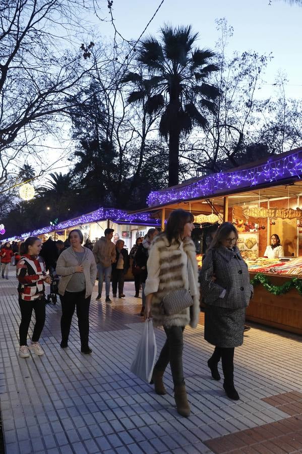 Fotos: El mercadillo navideño de Cánovas